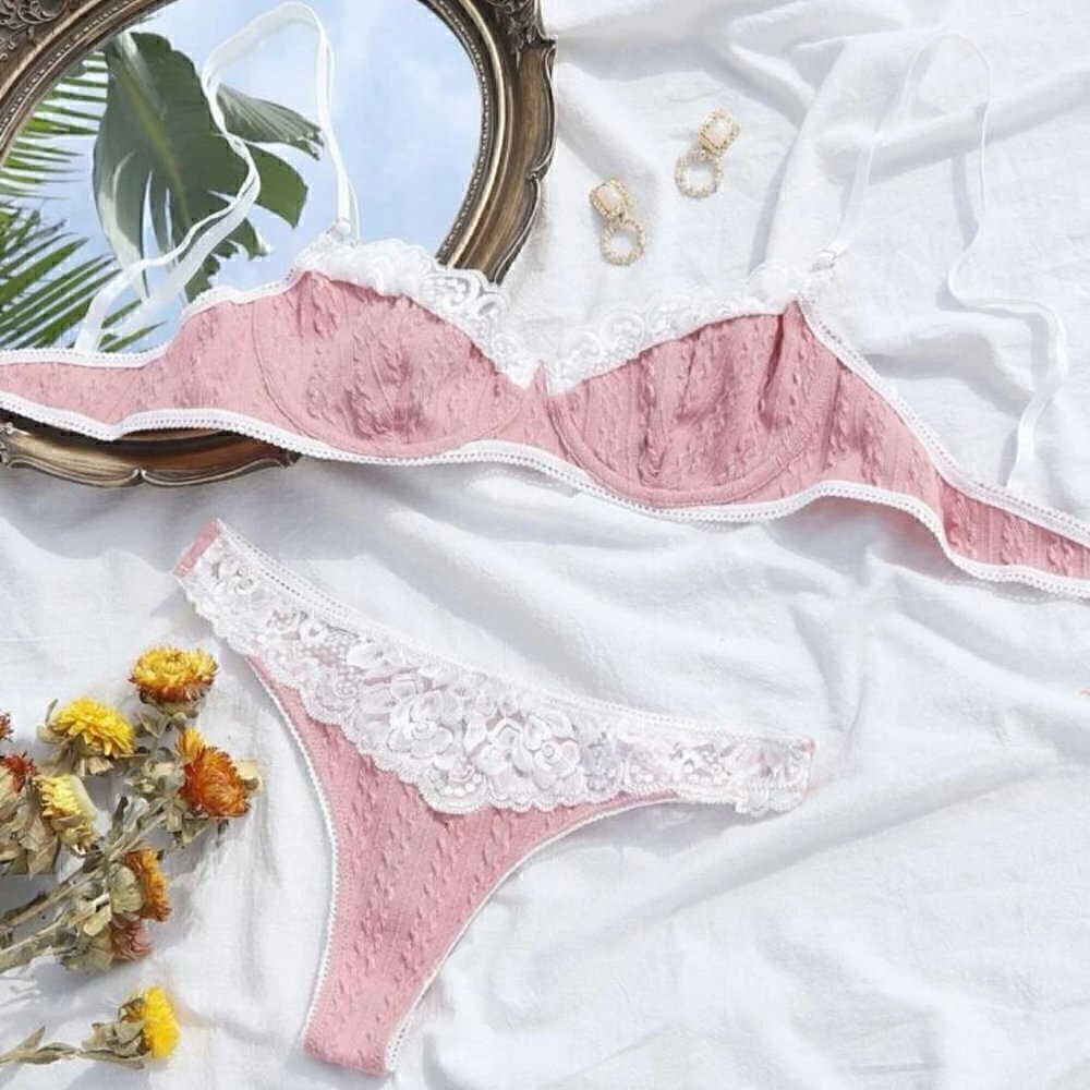 NWOT LIGHT DUSTY BABY PINK | 32B  | BRA ONLY | UNLINED UNDERWIRE CONTRAST LACE |